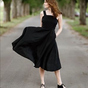 Son de flor , pinafore dress sleeveless, black pansy